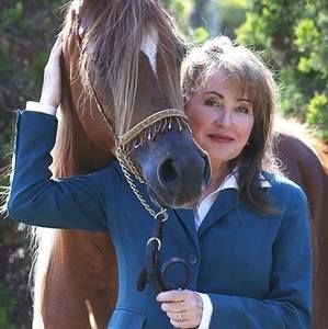 Meet your Posher, Jeannette